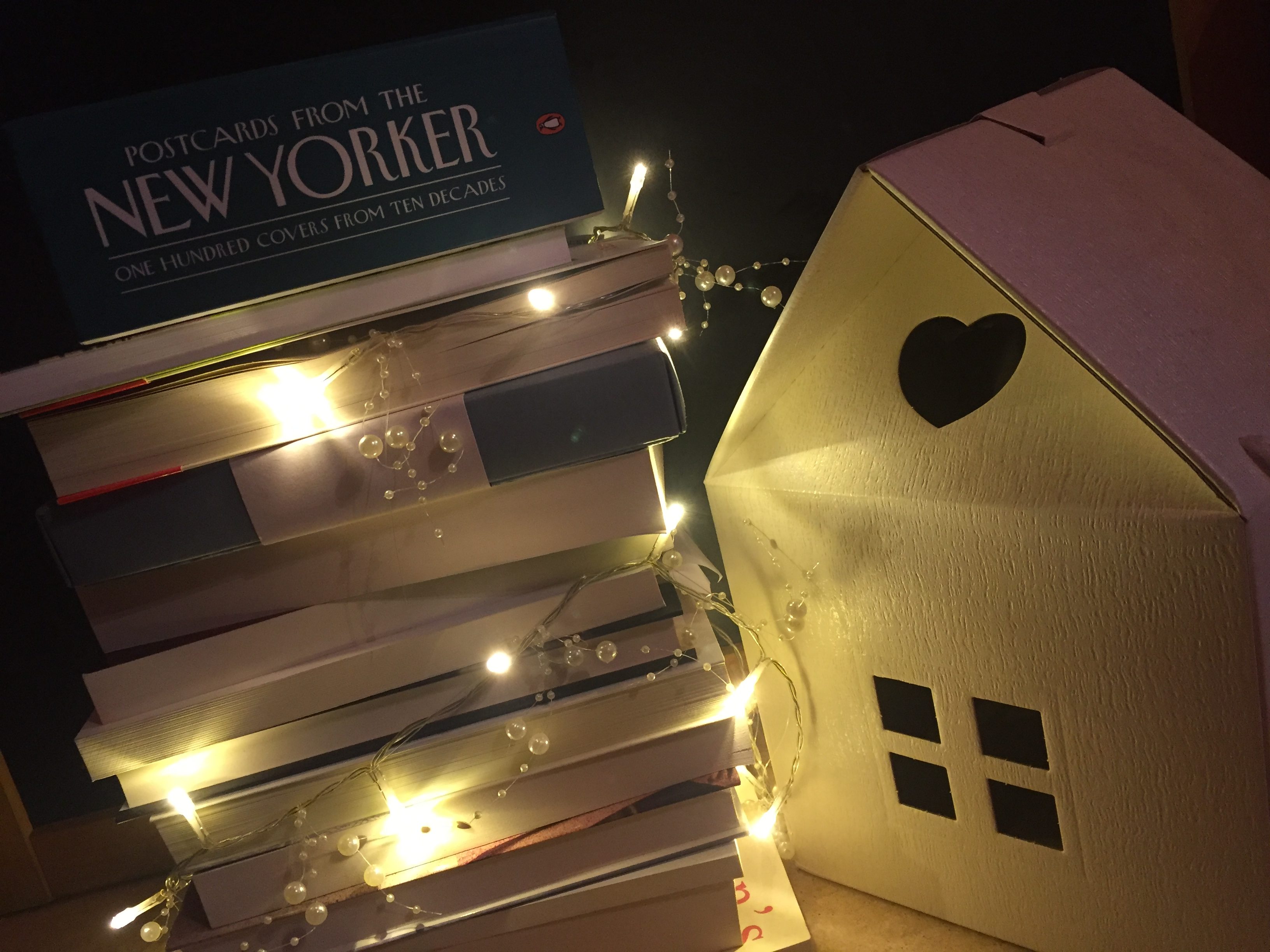 Natale 2018: 5 regali per chi ama i libri